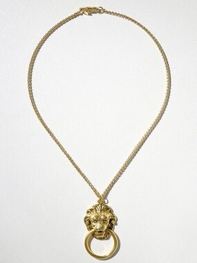 Vanessa Mooney The Vixen Vandal Lion Head Knocker Pendant in Gold